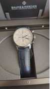 Customer picture of Baume & Mercier Classima chronograaf automatisch (42 mm) opaline zilveren guilloché wijzerplaat / blauwe alligator lederen band M0A10330